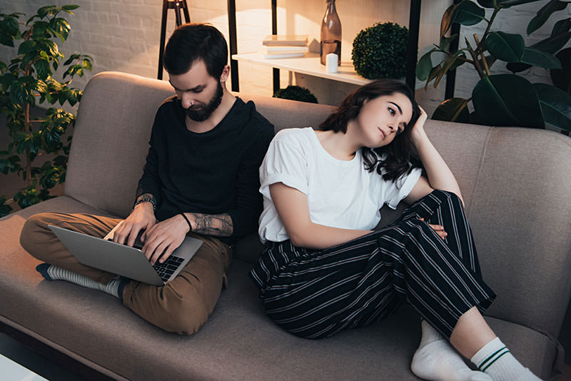 How to Deal with Family Disagreements About COVID During the Holidays